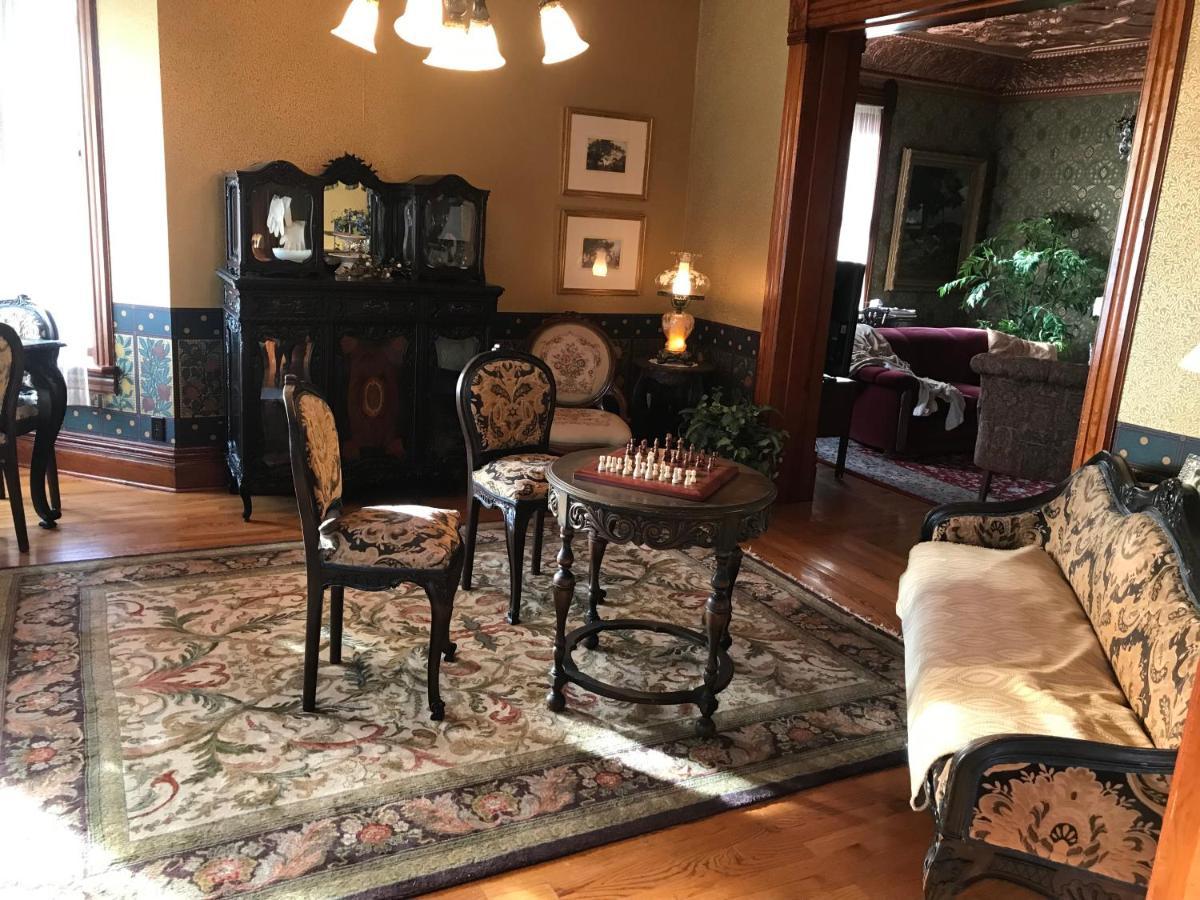 The Nauvoo Grand Bed & Breakfast Eksteriør billede